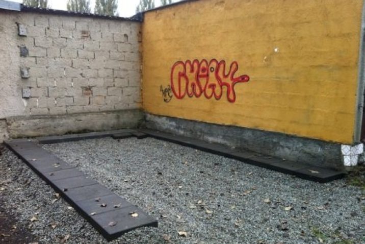 Betónové kocky pod garáž