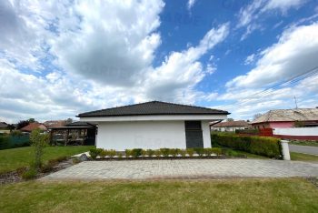 Zámková dlažba ako podklad pod garáž