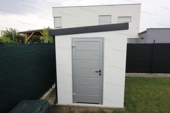 Montovaný záhradný domček so šedou strechou a bielou omietkou