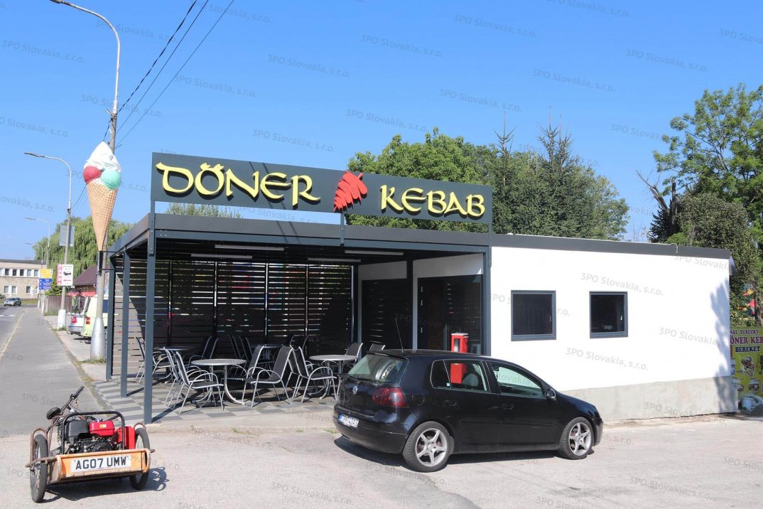 Montovaný stánok KEBAB v Turčianskych Tepliciach.