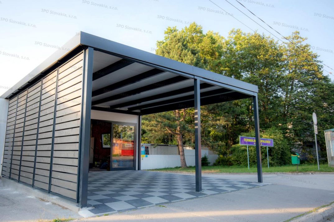 Montovaná prevádzka rýchleho občerstvenia kebab a zmrzliny v Turčianskych Tepliciach.