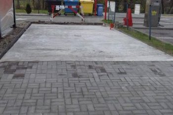 Betónová platňa so zámkovou dlažbou