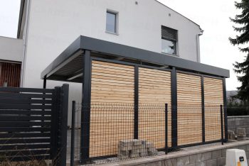 Dizajnové drevené zásteny na prístrešku SIEBAU