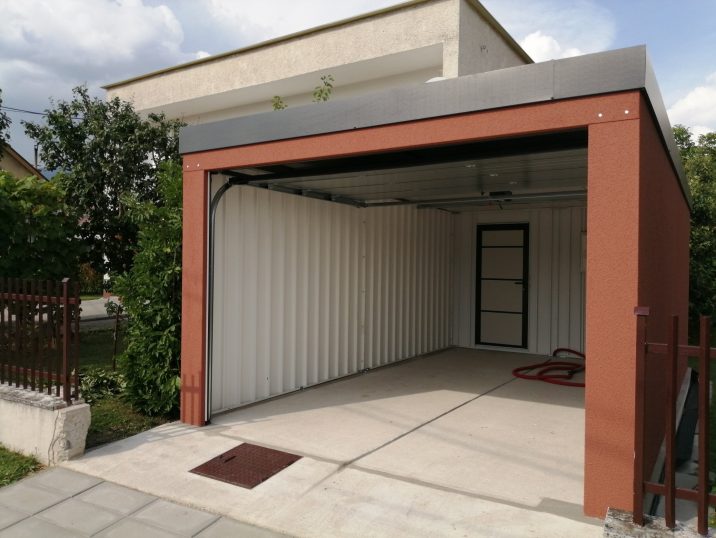 Otvorená garáž zpredu