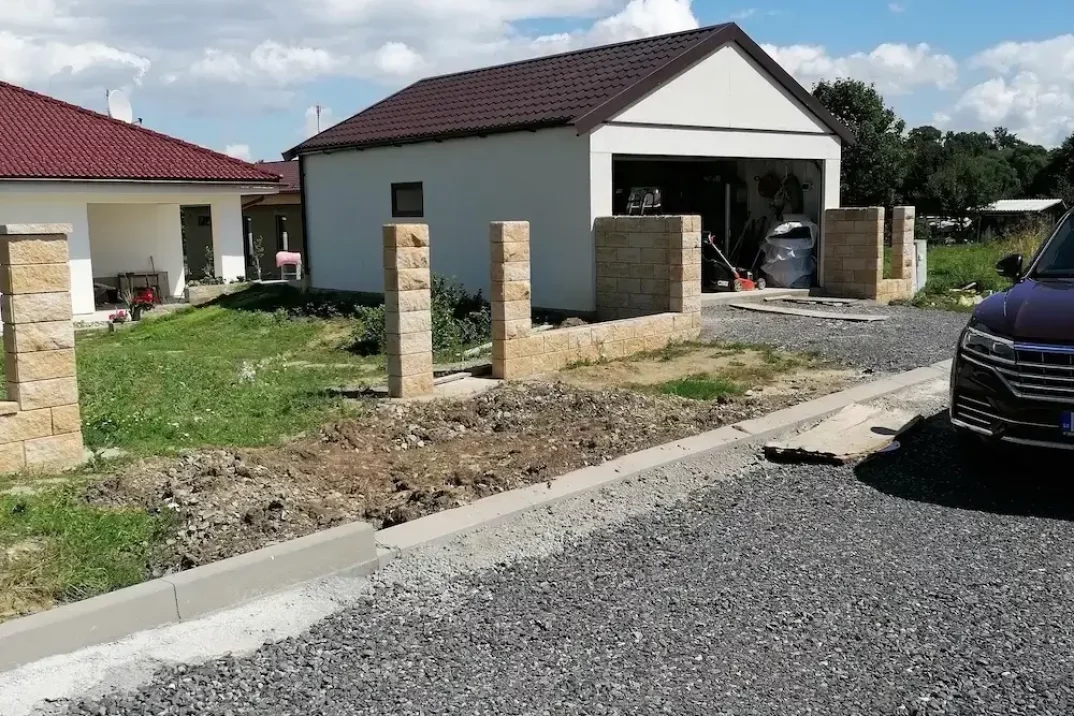 Garáž so sedlovou strechou