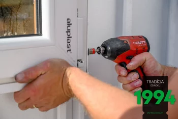 Detail na vŕtanie okna