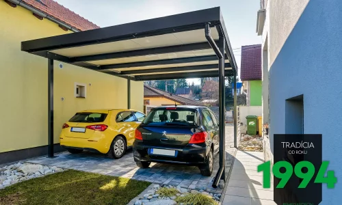 Čierne a žlté auto pod prístreškom