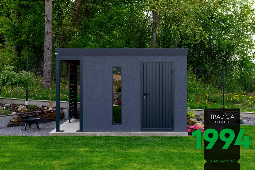 Záhradný domček so svetlíkom