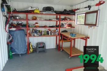 Vnútro garáže