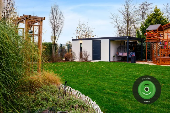 Gardeon záhradný domček s prístreškom a relax zónou pre deti