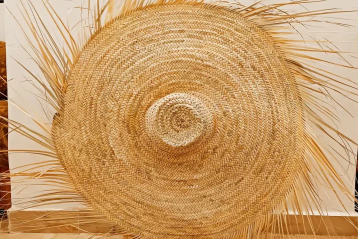 Slamený záhradný klobúk