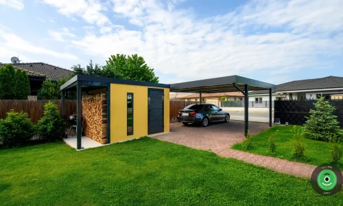 GARDEON žltý záhradný domček s prístreškom na drevo a prístreškom pre dve autá