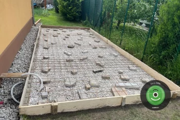 Armatúra s debnením