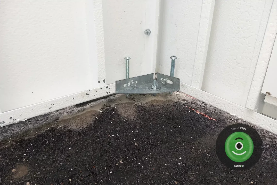 Stavba nedolieha - krivý podklad