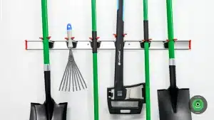 Z&aacute;vesn&yacute; syst&eacute;m na n&aacute;radie v stene | 6 držiakov