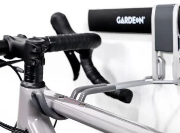 Detail na hák - závesný systém na bicykel GARDEON