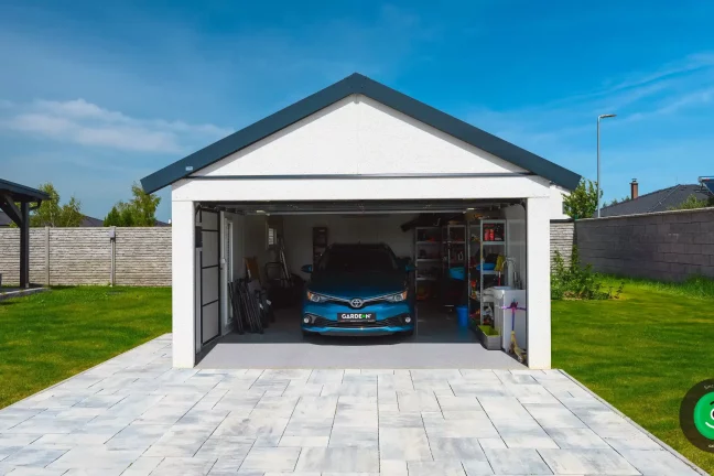 Gardeon garáž pre dve autá so sedlovou strechou