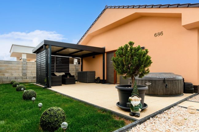 Pergola k domu